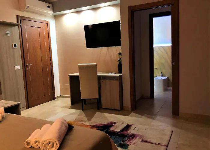 La Piazzetta 4*