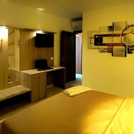 Vendégház La Piazzetta 4*